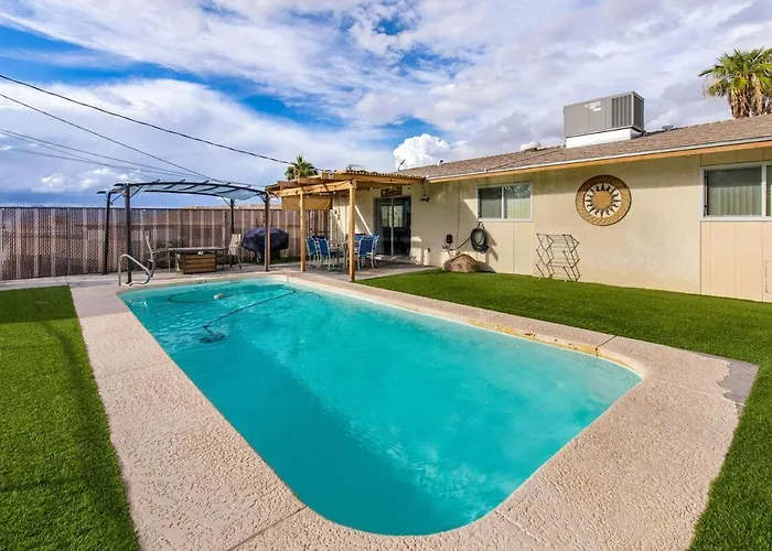 Welcome To Cisco! Pool | Firepit | Minutestobridge * Lake Havasu City